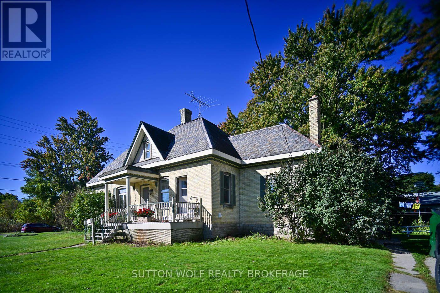 351 ALBERT STREET - 2