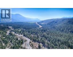 5422 Dutch Creek Road, Fairmont Hot Springs, BC V0B1L2 Photo 58