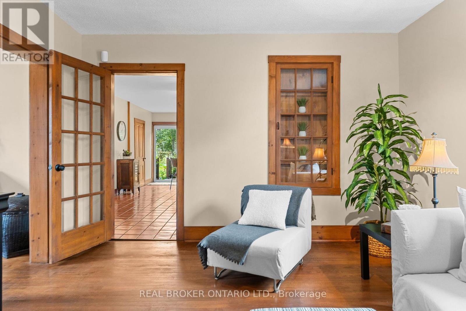 14 VICTORIA AVENUE - 15