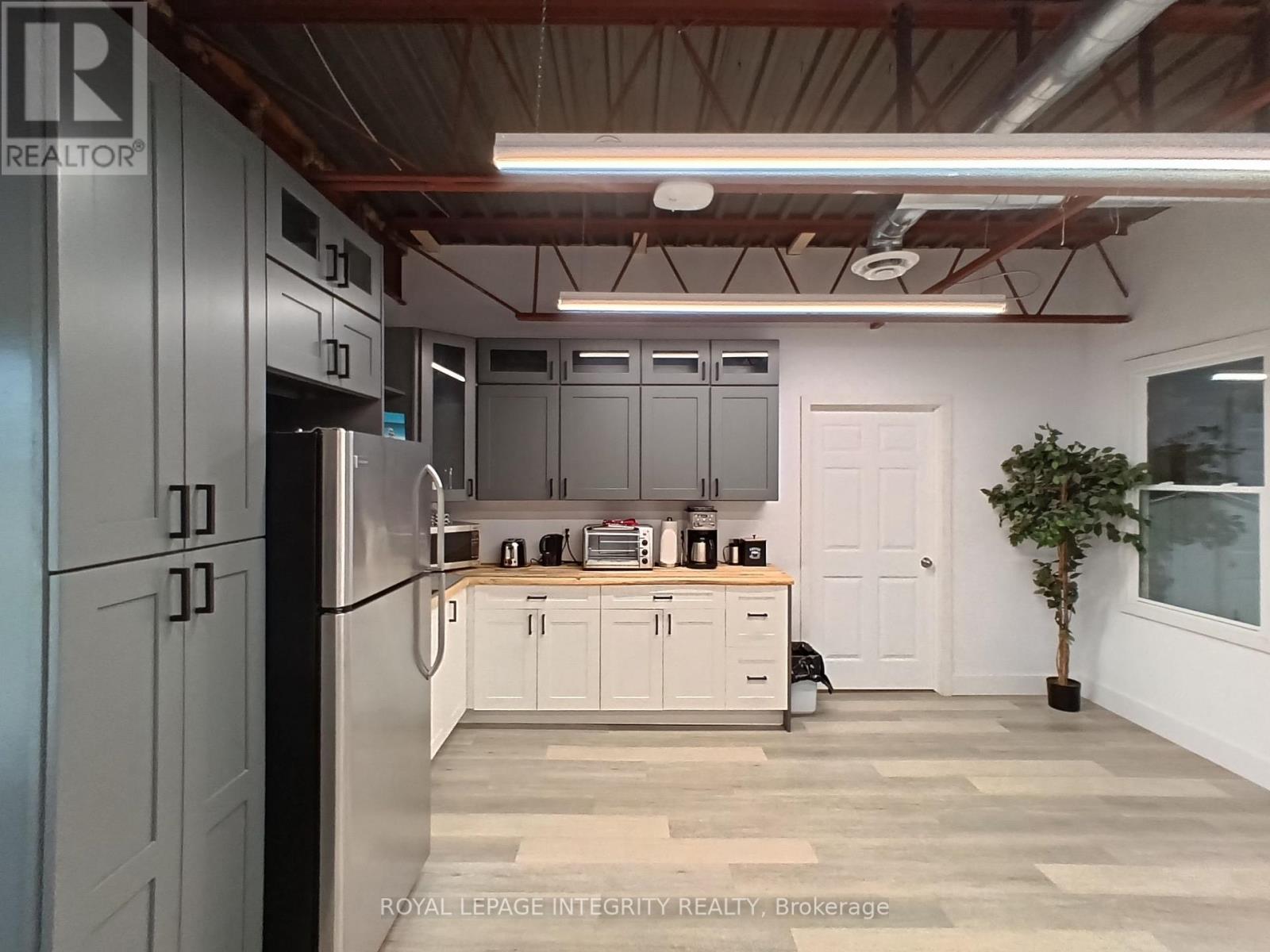 Commercial Properties for Rent in Ottawa – G-H – 60 COLONNADE ROAD – By Peter Sagos - Image 22