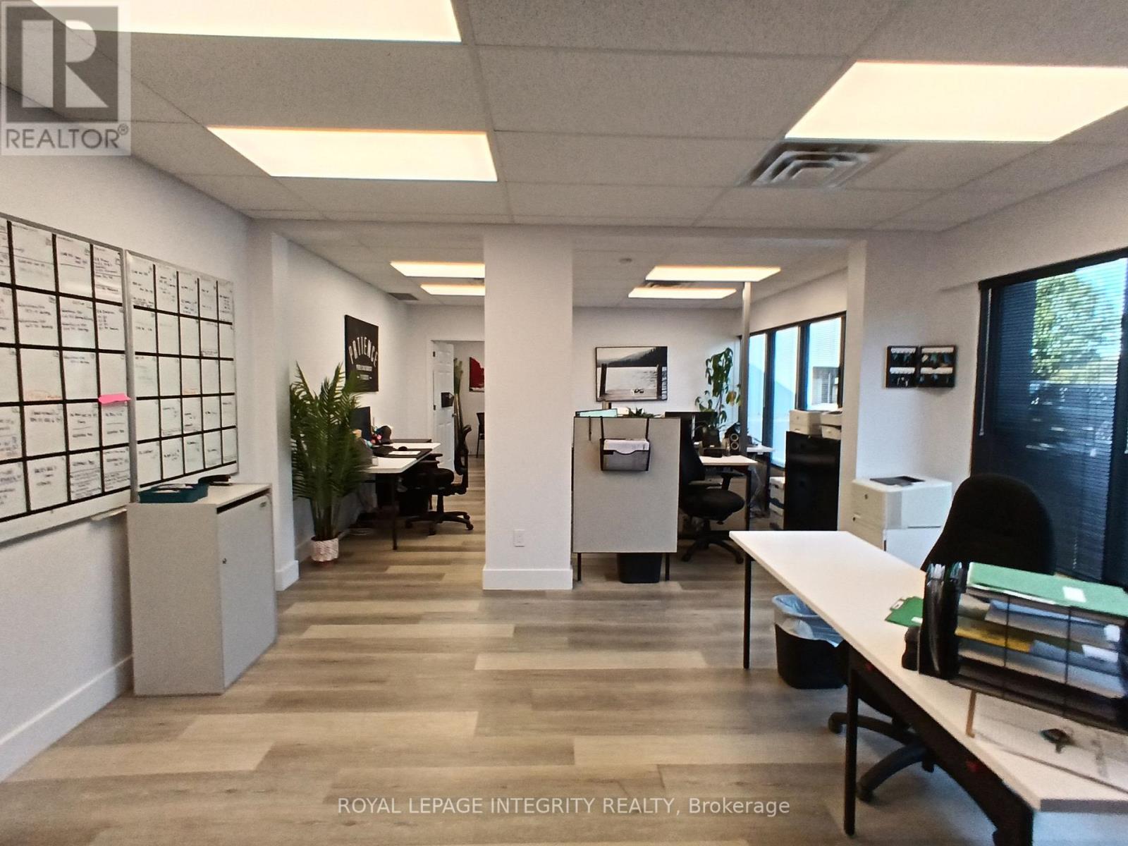 Commercial Properties for Rent in Ottawa – G-H – 60 COLONNADE ROAD – By Peter Sagos - Image 28