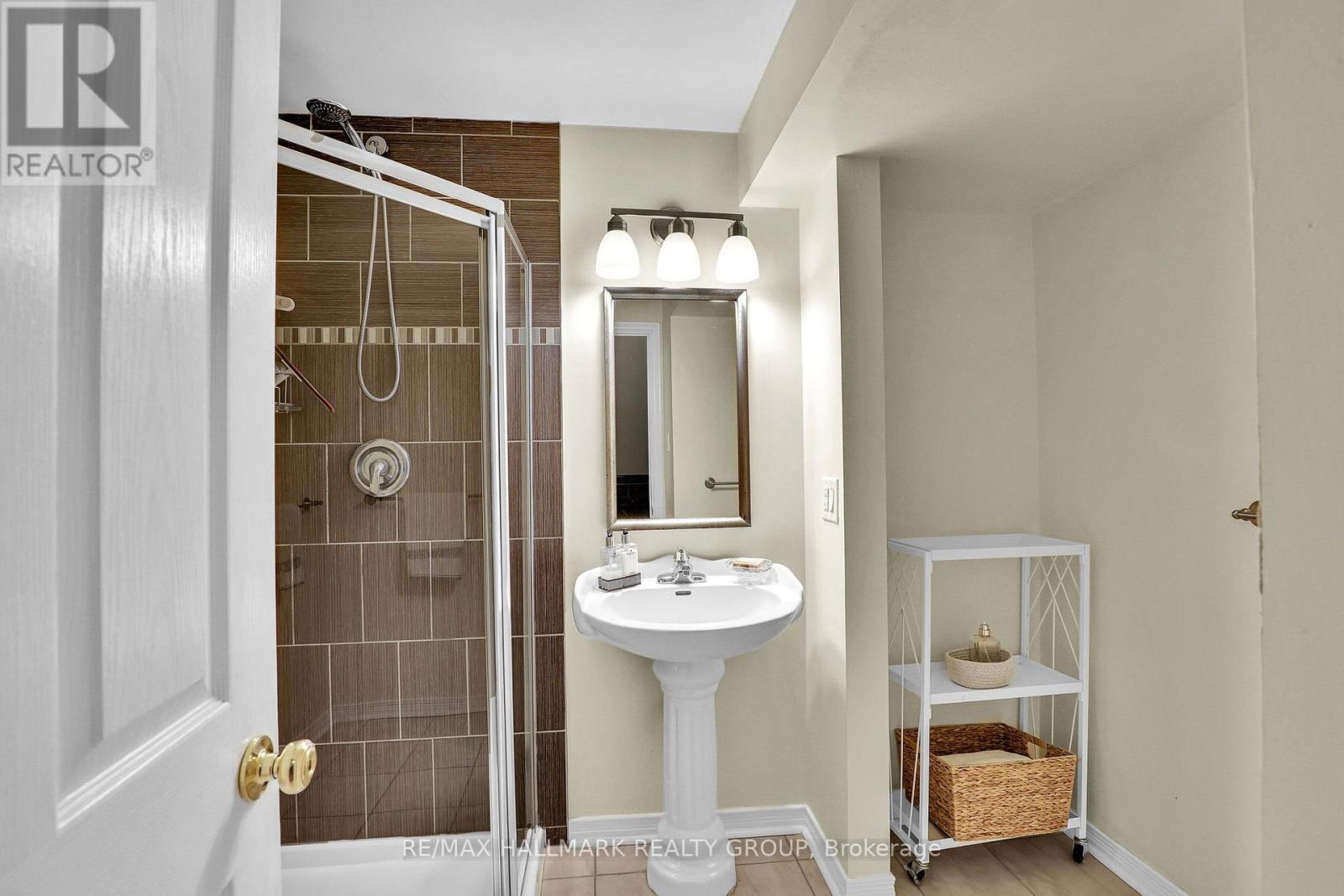 56 BAYWOOD DRIVE - Image 28