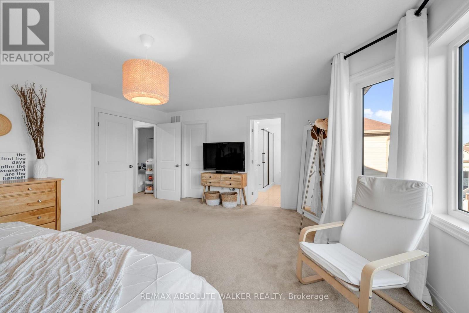 561 SUMMERHILL STREET - Image 18