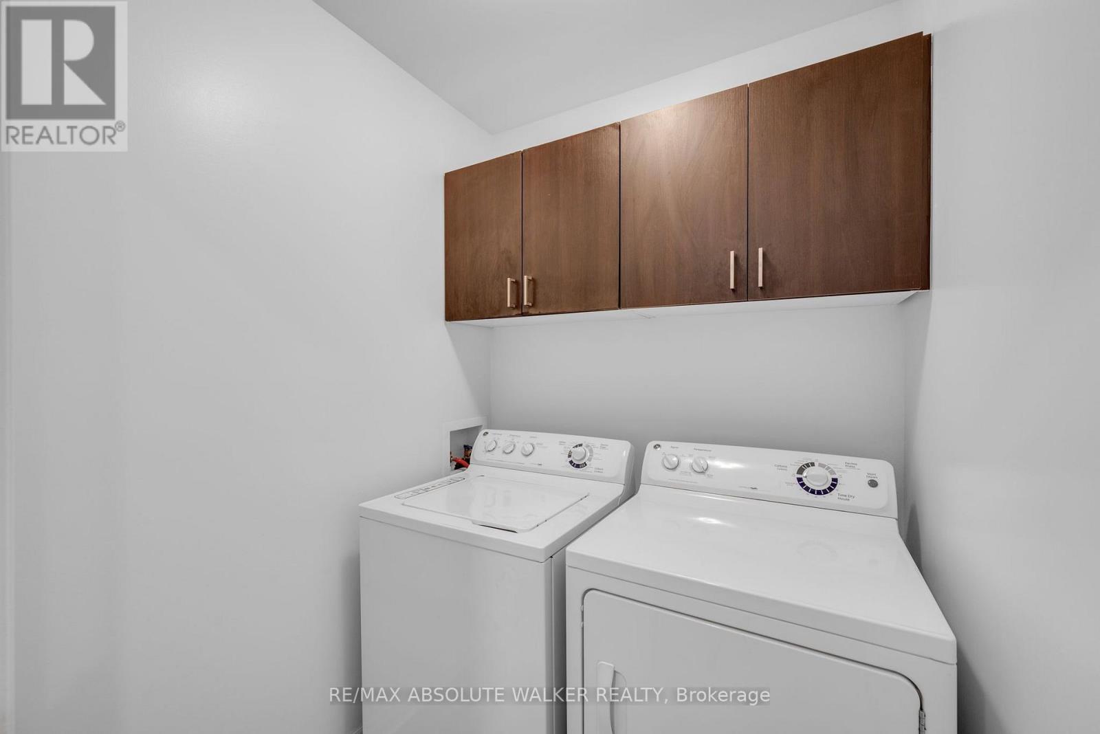 561 SUMMERHILL STREET - Image 29