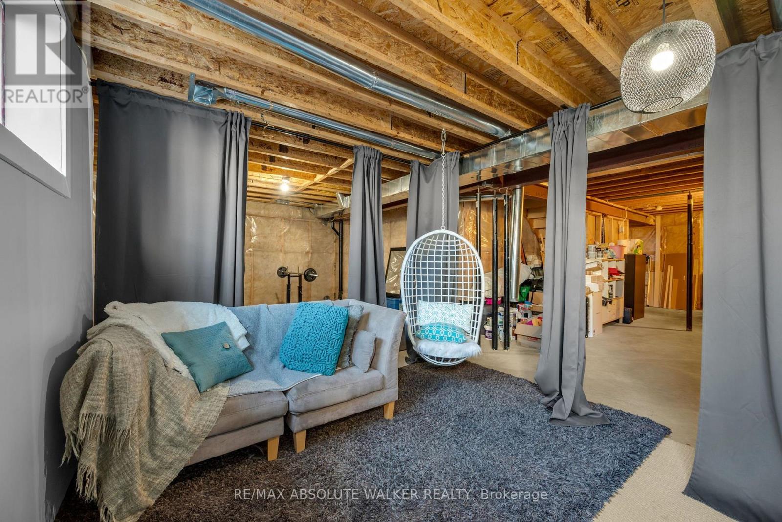561 SUMMERHILL STREET - Image 30
