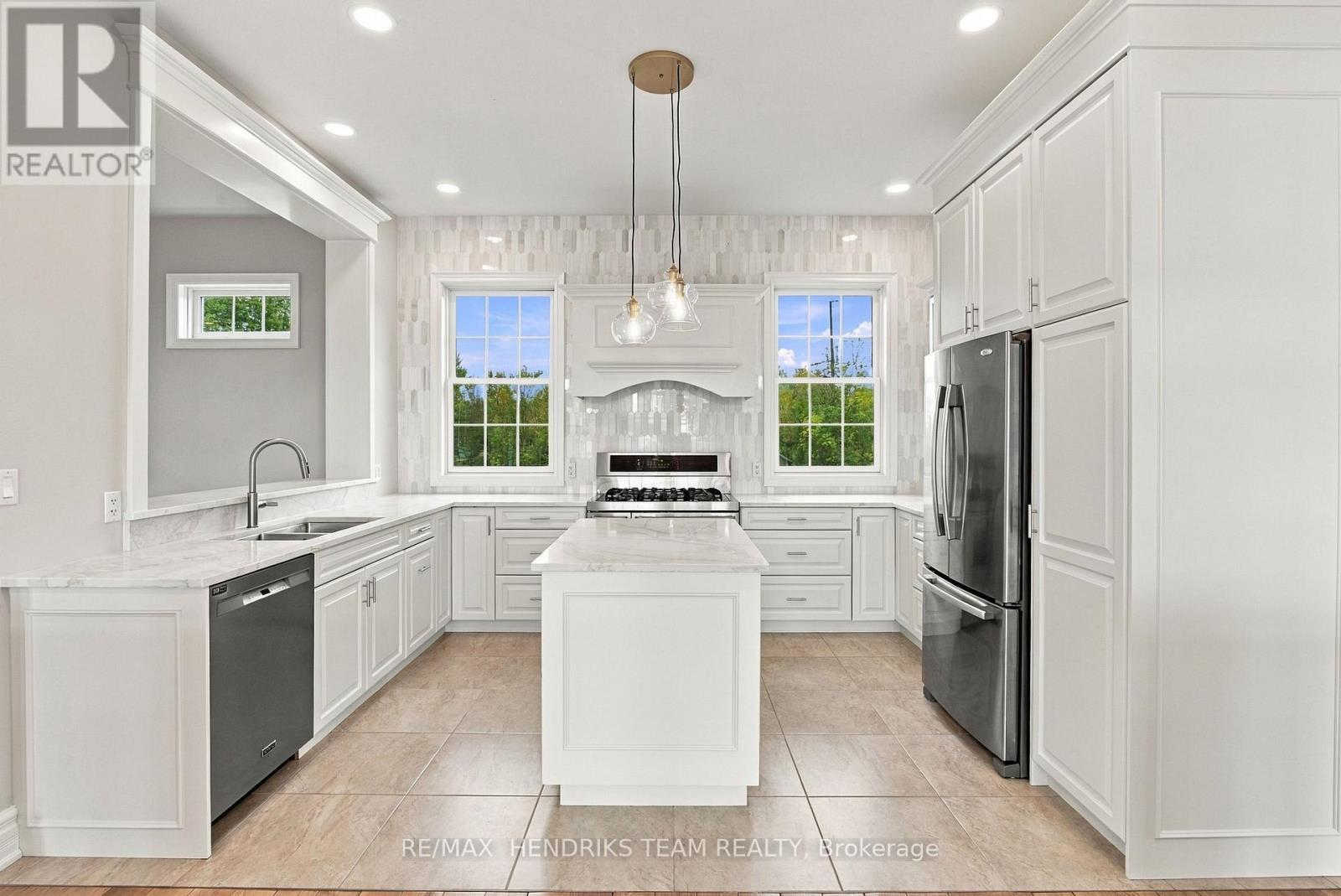 4069 NIAGARA RIVER PARKWAY, Fort Erie (Black Creek) — photo 11