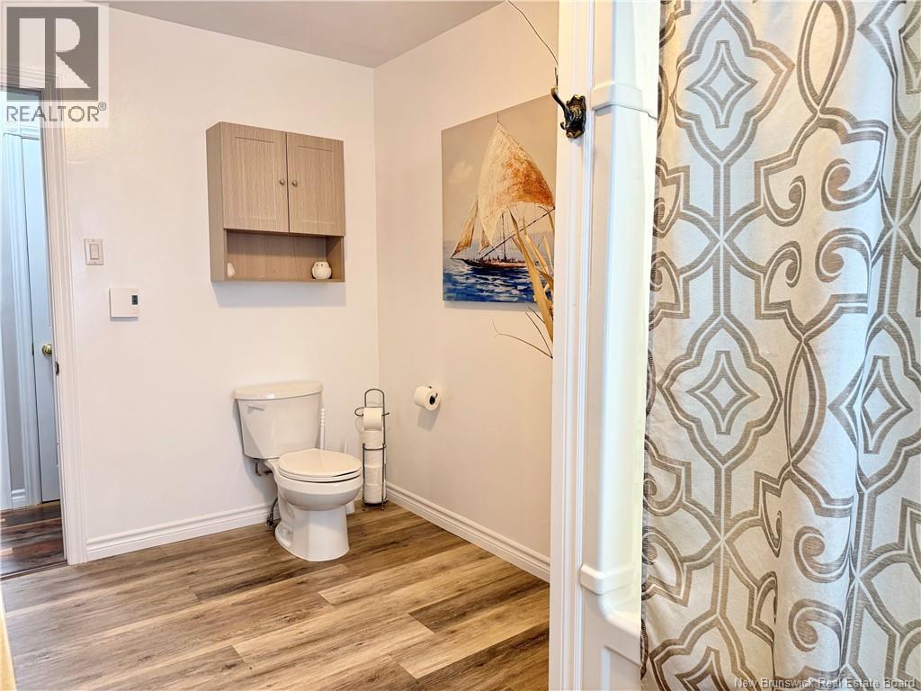 214 Maurice Crescent - Image 24