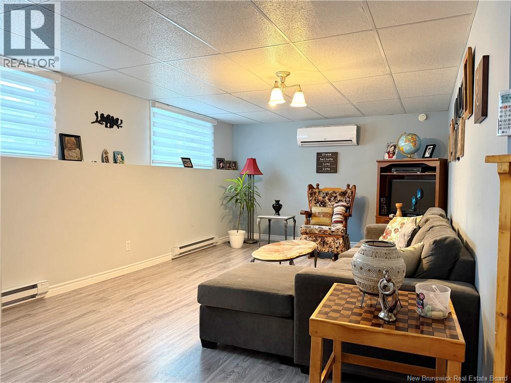 214 Maurice Crescent - Image 27