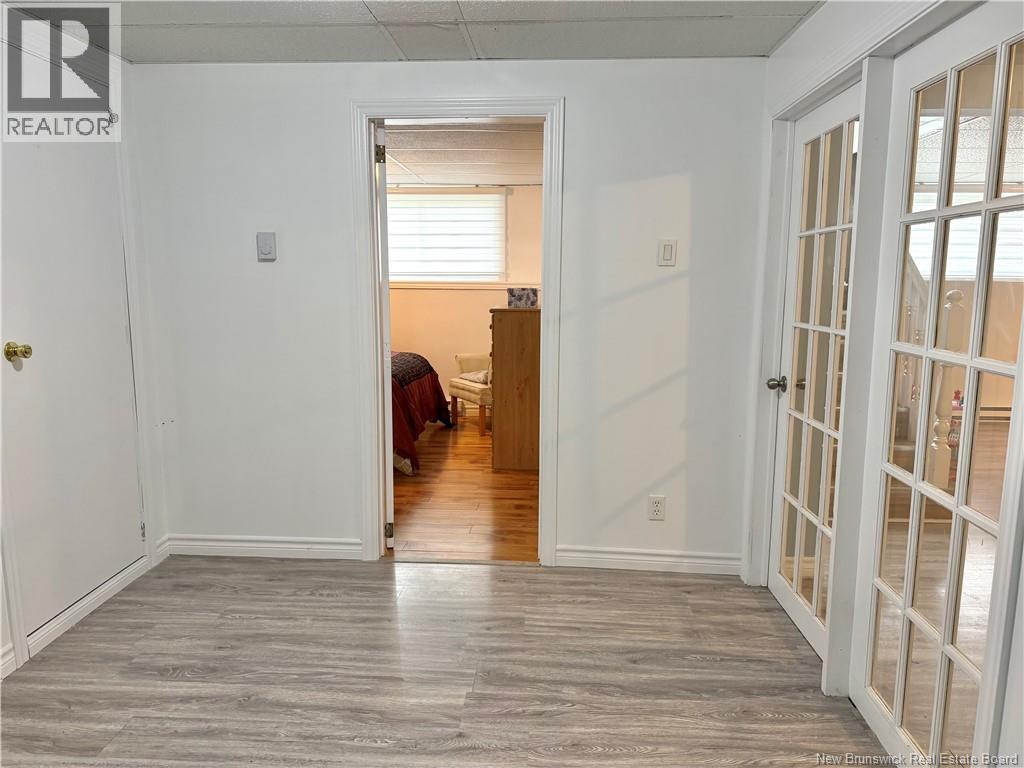 214 Maurice Crescent - Image 32