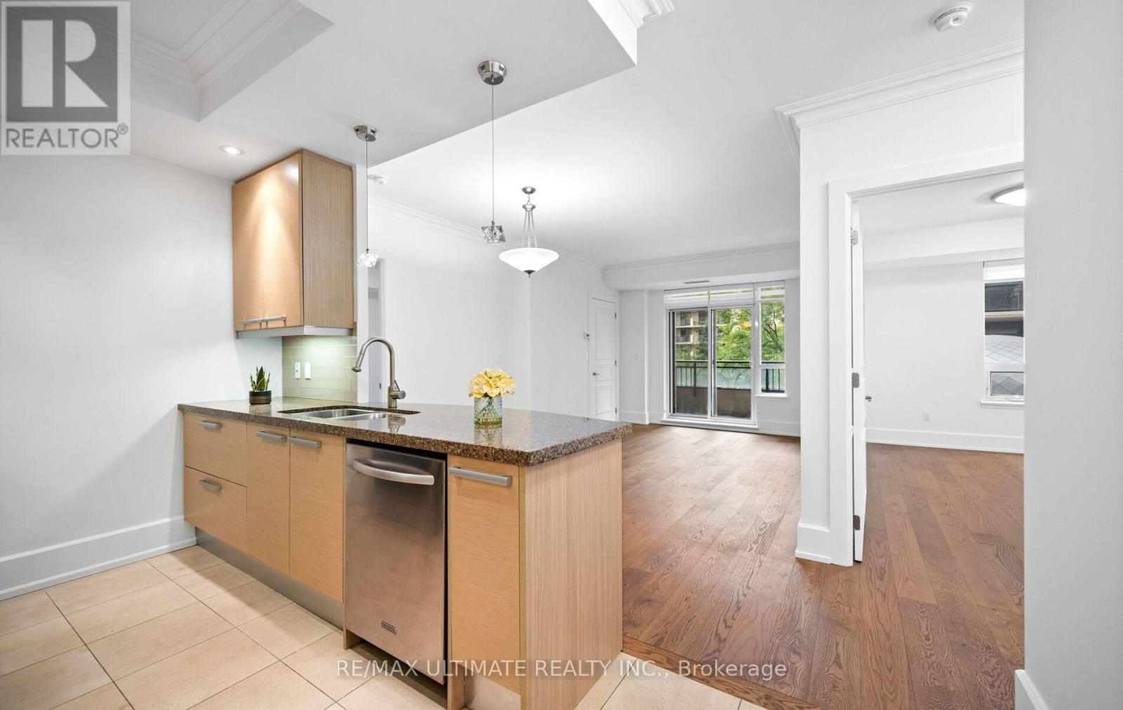 #303C 662 SHEPPARD AVENUE - Image 21