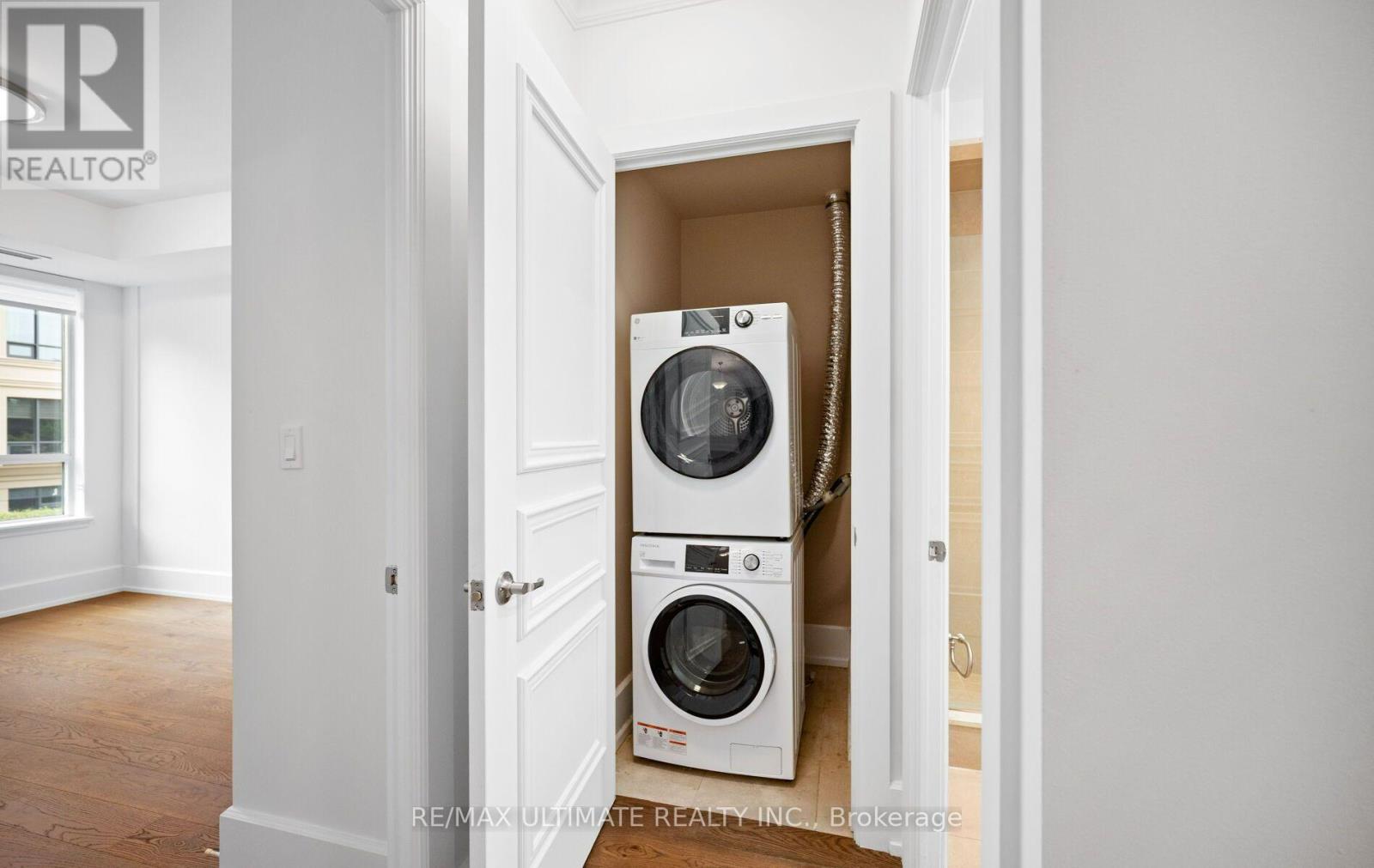 #303C 662 SHEPPARD AVENUE - Image 30