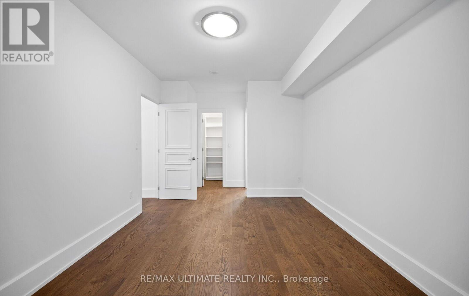 #303C 662 SHEPPARD AVENUE - Image 36