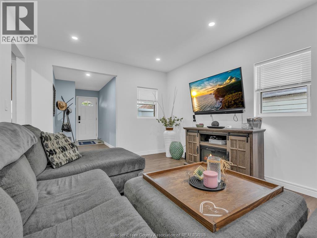 431 WELLINGTON - Image 14