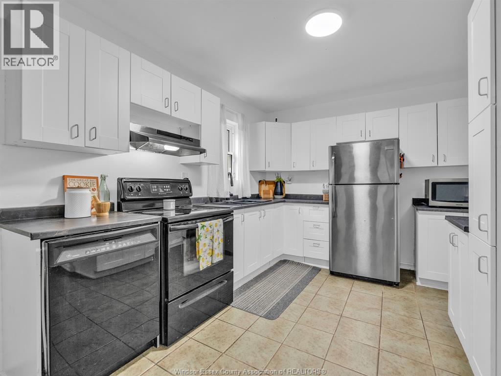 431 WELLINGTON - 18