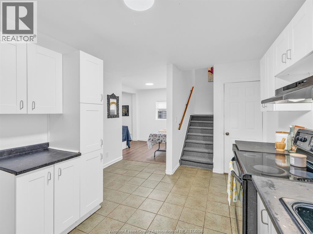 431 WELLINGTON - Image 20