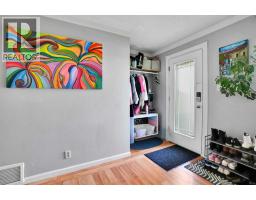 411 33 Avenue Ne, Calgary, AB T2N2J2 Photo 11