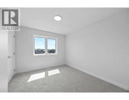 2112 152 Avenue NW - photo 35