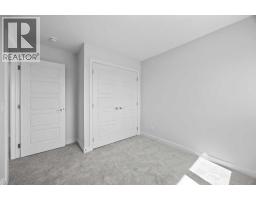 2112 152 Avenue NW - photo 39
