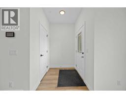41 Hotchkiss Gardens SE - photo 4