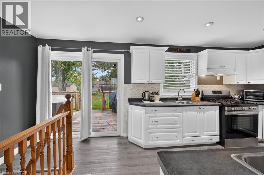 28 NELLES Street E - Image 19