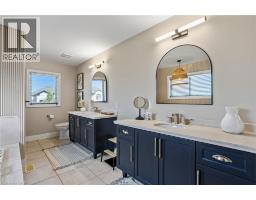 253 Upper Mount Albion Road, Stoney Creek, ON L8J1V1 Photo 27