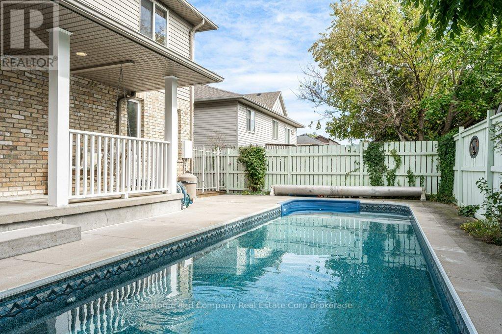 3 LIGHTBOURNE AVENUE - 34