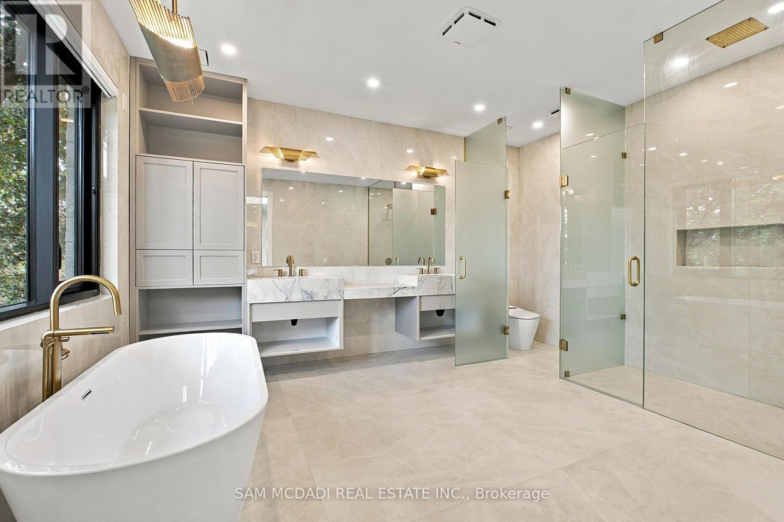 6 North Hills Terrace, Toronto, ON photo 21