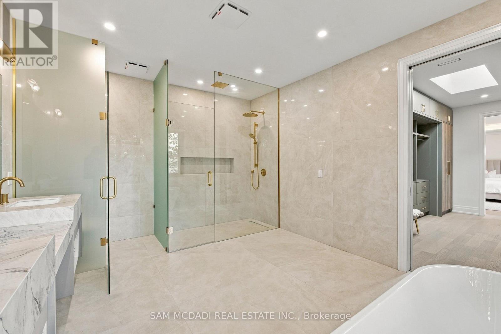 6 North Hills Terrace, Toronto, ON photo 20