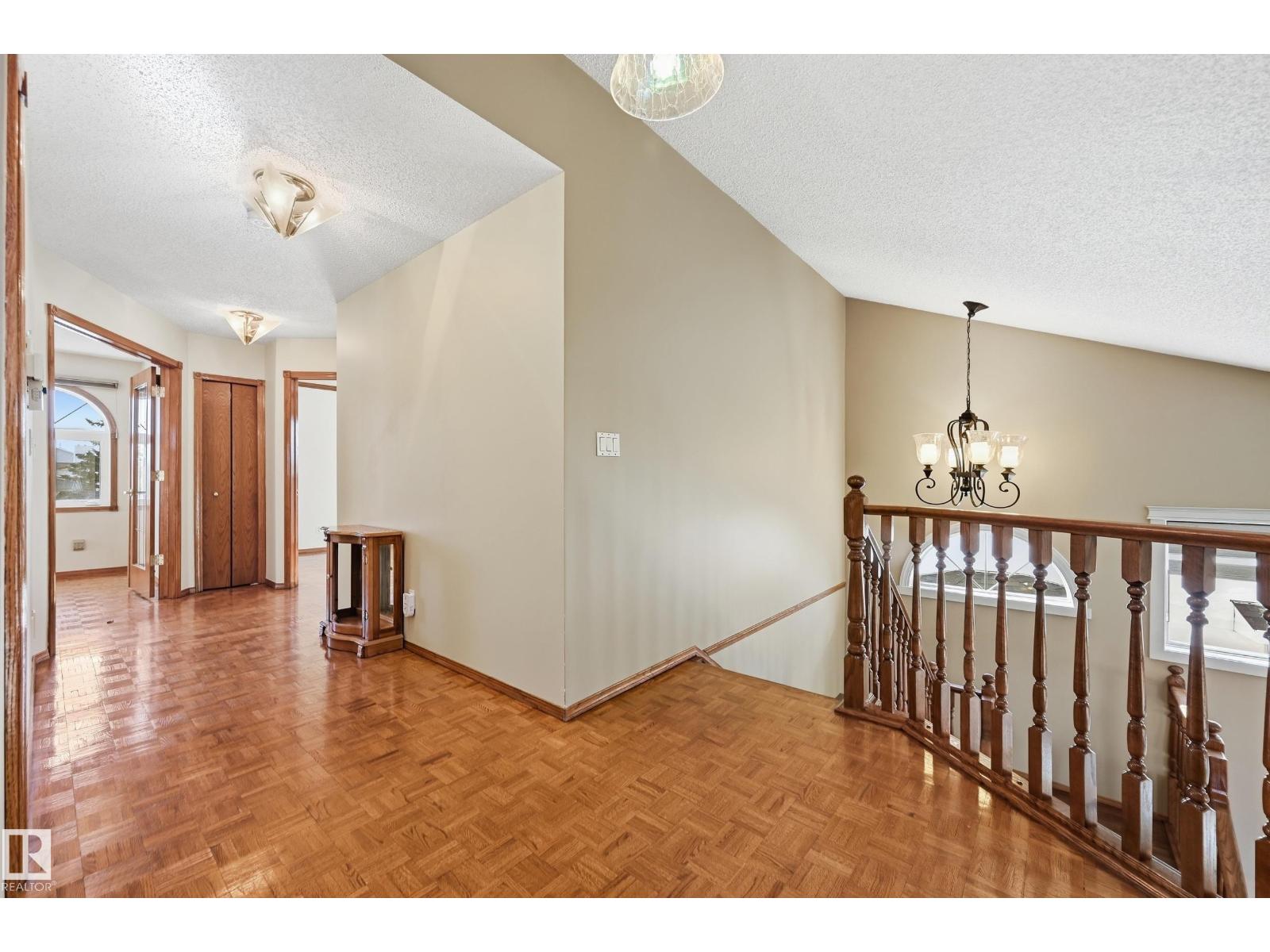 7708 158 AV NW - 18