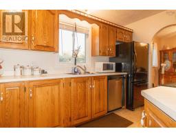 Bedroom - 273 Highway 1, Mount Uniacke, NS B0N1Z0 Photo 10
