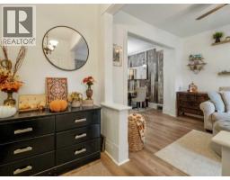 925 9 Street S - photo 4