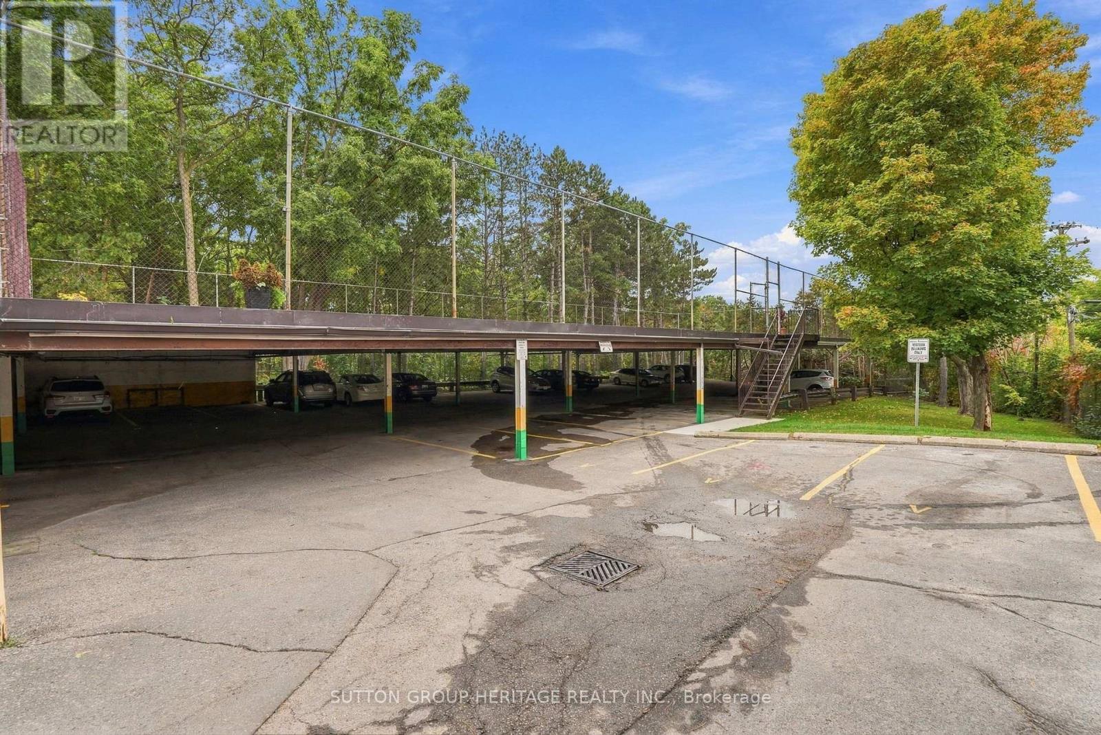 #406 15390 YONGE STREET - 48
