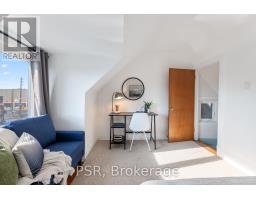 1045 Ossington Avenue, Toronto, ON M6G3V9 Photo 30