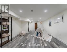 1045 Ossington Avenue, Toronto, ON M6G3V9 Photo 36