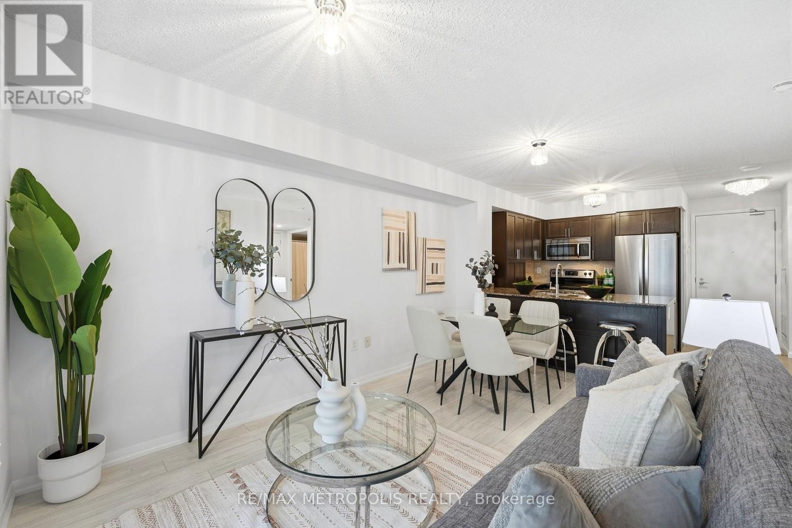 Photo of 415 - 800 LAWRENCE AVENUE W