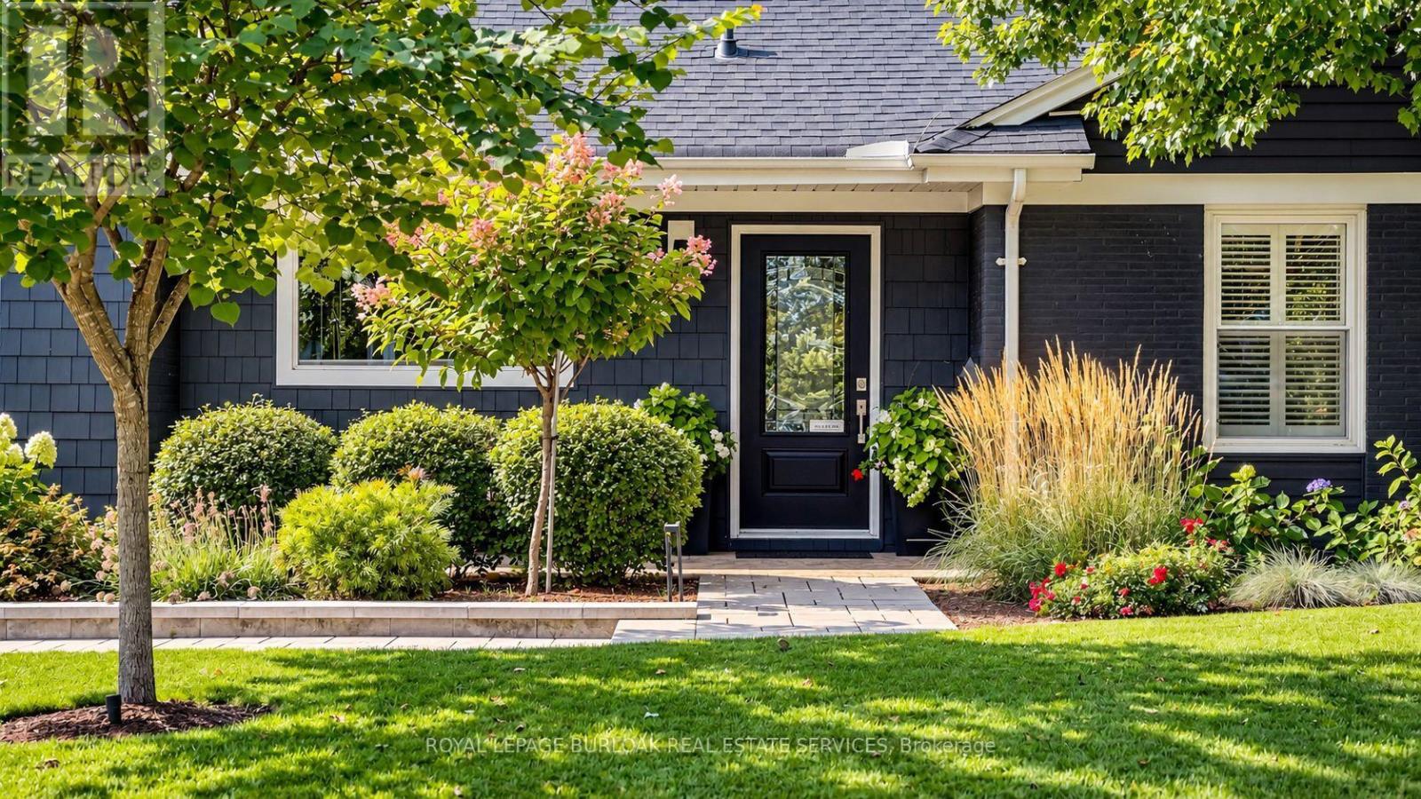 Photo of 896 EAGLE DRIVE