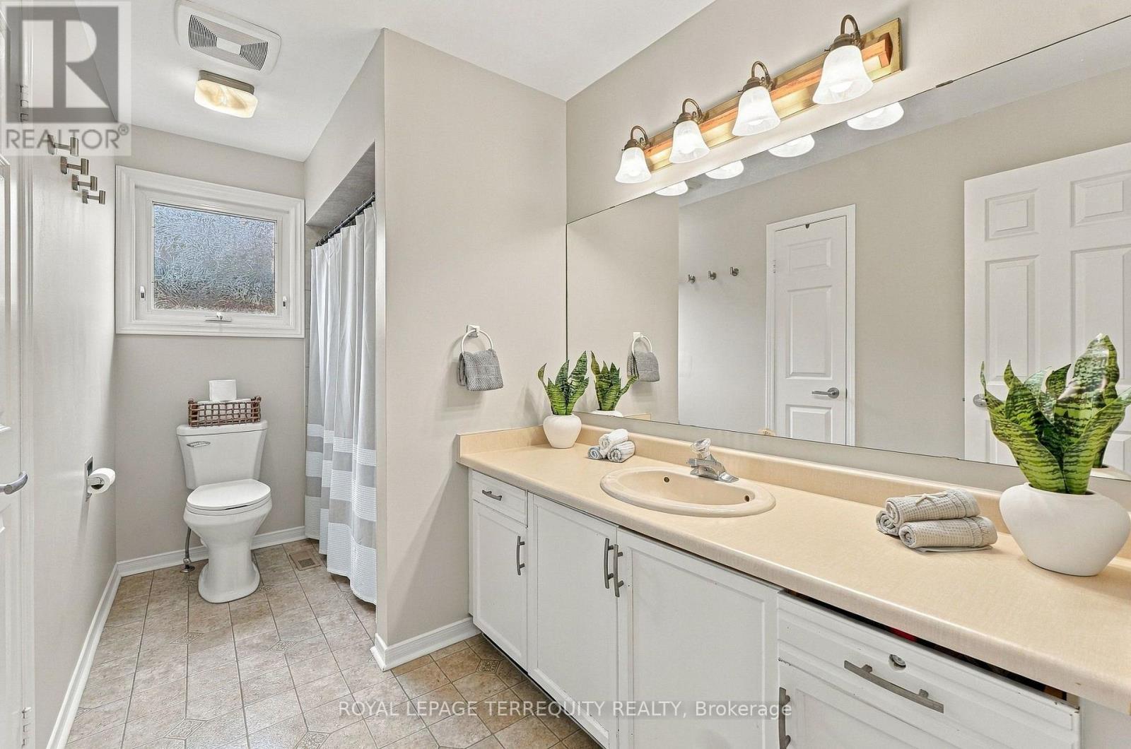 3956 Chadburn Crescent, Mississauga, ON photo 35