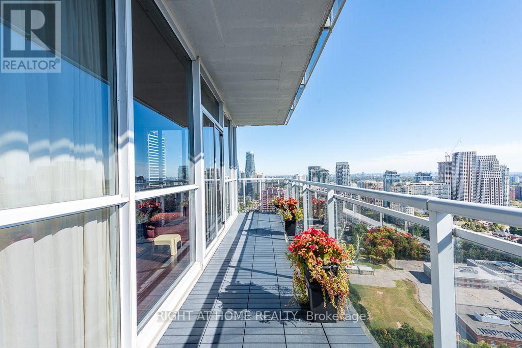 #2802 223 WEBB DRIVE - 33