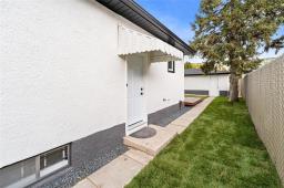 43 Richardson Avenue, Winnipeg, MB R2V2N3 Photo 32