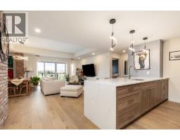 214, 102 Scenic Drive N - photo 4
