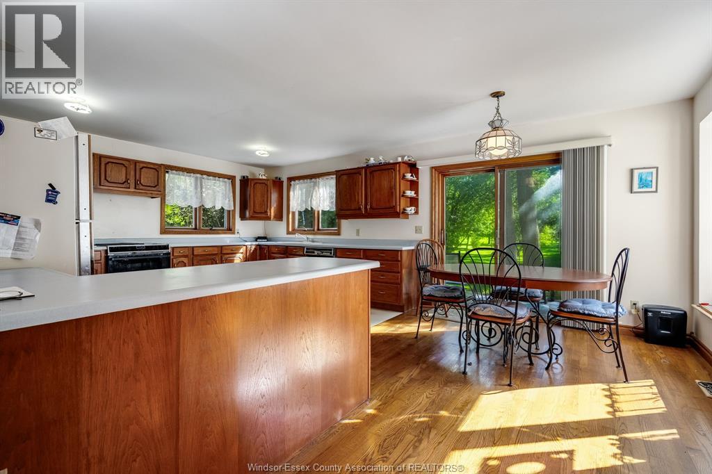 936 Twin Gables DRIVE - 11