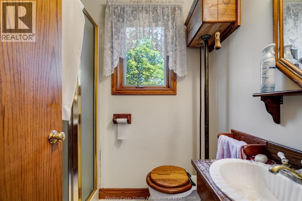 936 Twin Gables DRIVE - 27