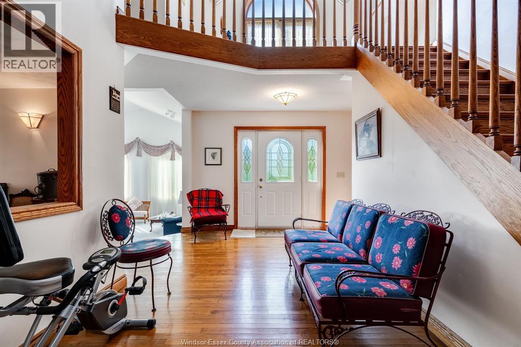 936 Twin Gables DRIVE - 7