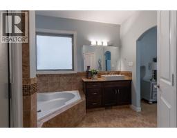 525 Edinburgh Road W - photo 21