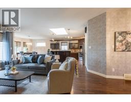525 Edinburgh Road W - photo 9
