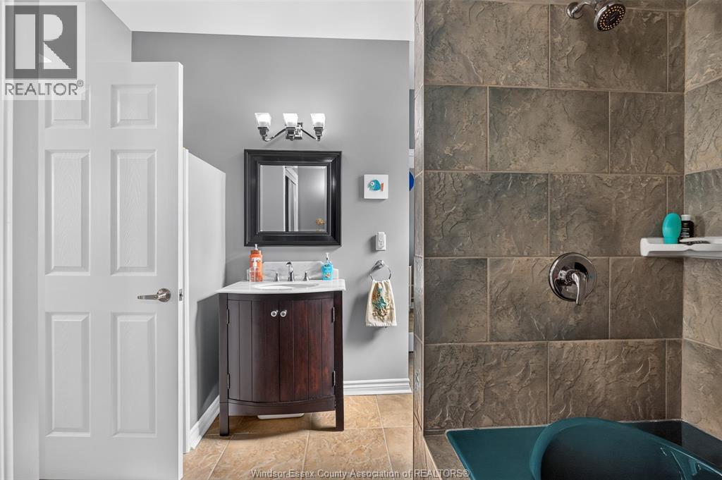 519 MCKAY - Image 26
