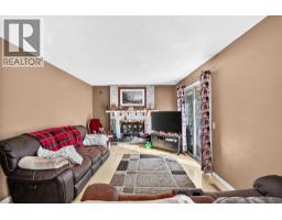 102 4 Avenue SE - photo 17