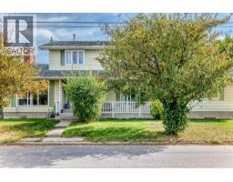 102 4 Avenue SE - photo 1