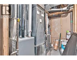 102 4 Avenue SE - photo 40