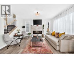 Bedroom - 19 Versant View Sw, Calgary, AB T2Y0W9 Photo 8